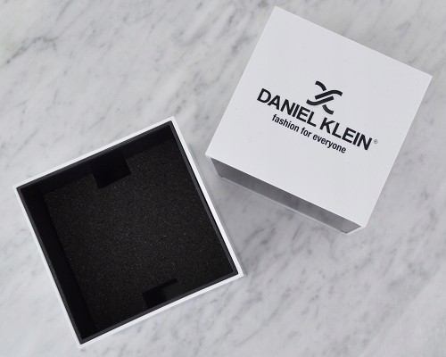 DANIEL KLEIN_pudełko