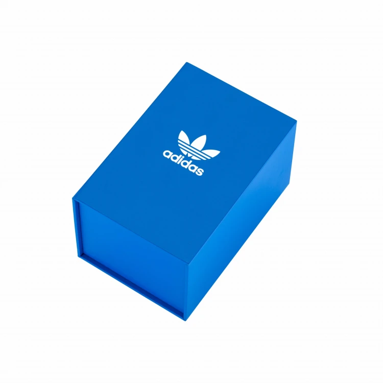 ADIDAS PUDEŁKO.jpg