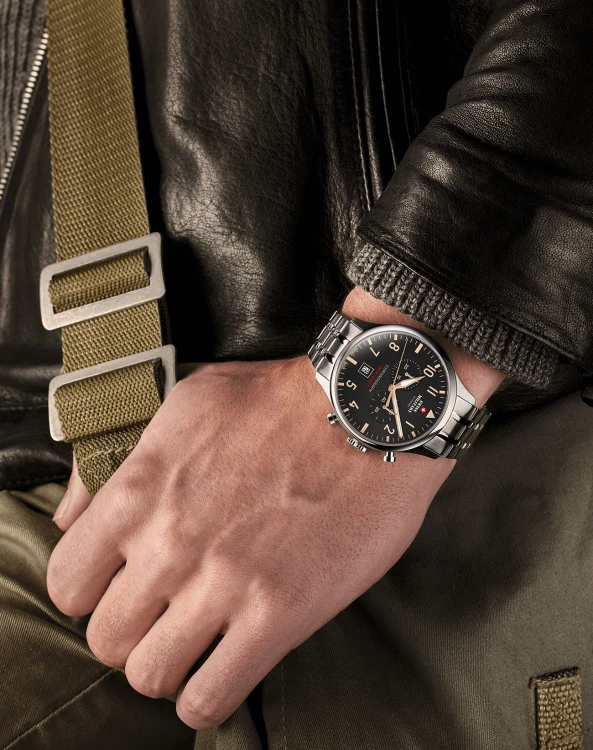 SM34098.04.wristshot.png