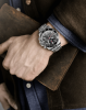 SM34103.01_wristshot.png