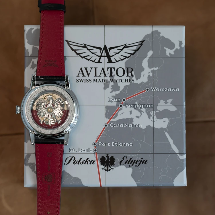 V.3.44.0.394.4_caseback-on-box_04 kopia.png