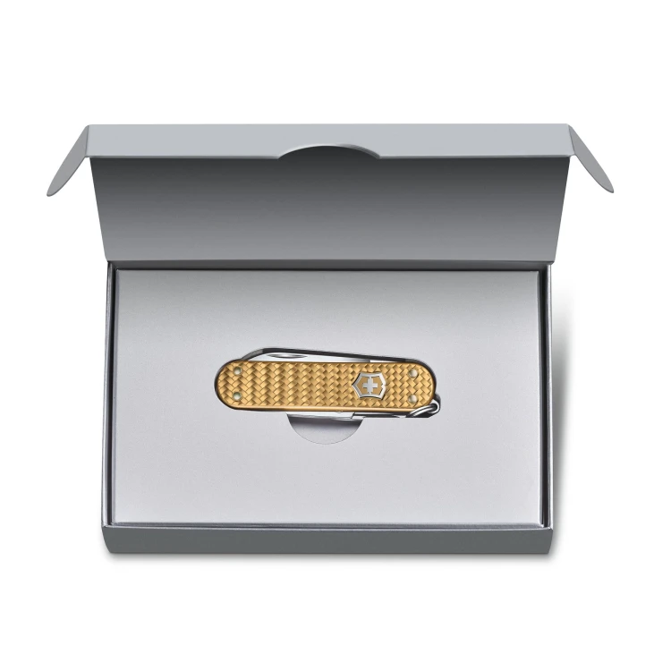 Scyzoryk VICTORINOX - Classic Precious Alox Collection - Brass Gold6.jpg